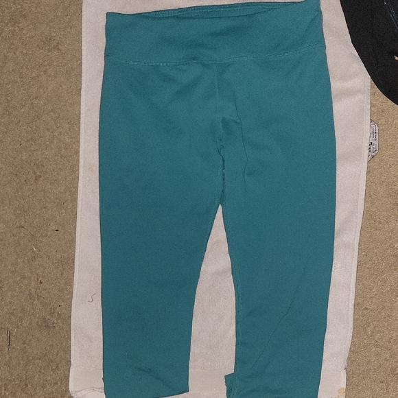 Fabletics Teal/Black Long Sleeve Top And Teal Leggings Set Sz SM $20 - Picture 5 of 8